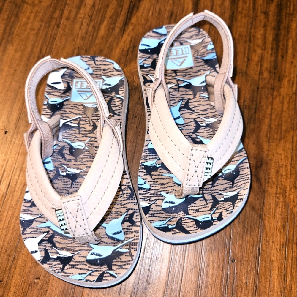 Reef Kids flip flops with back strap, Size 7